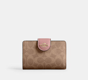 Coach Cartera Medium Corner en Signature Canvas *bajo pedido*